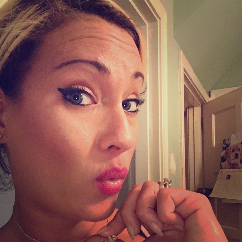 Meet your Posher, Stephanie